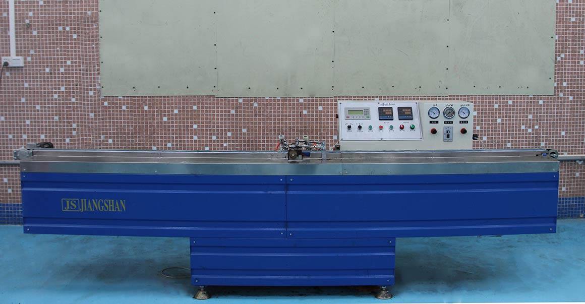 美阁门窗,生产设备